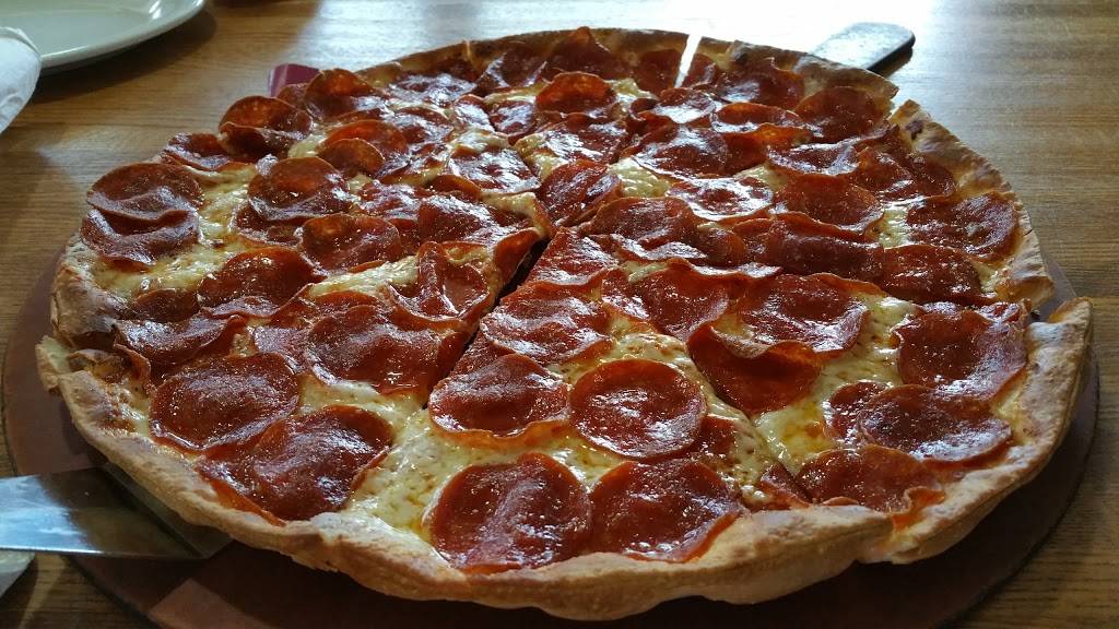 Pizza Hut | restaurant | 1211 N Johnson St, Mineola, TX 75773, USA | 9035695437 OR +1 903-569-5437