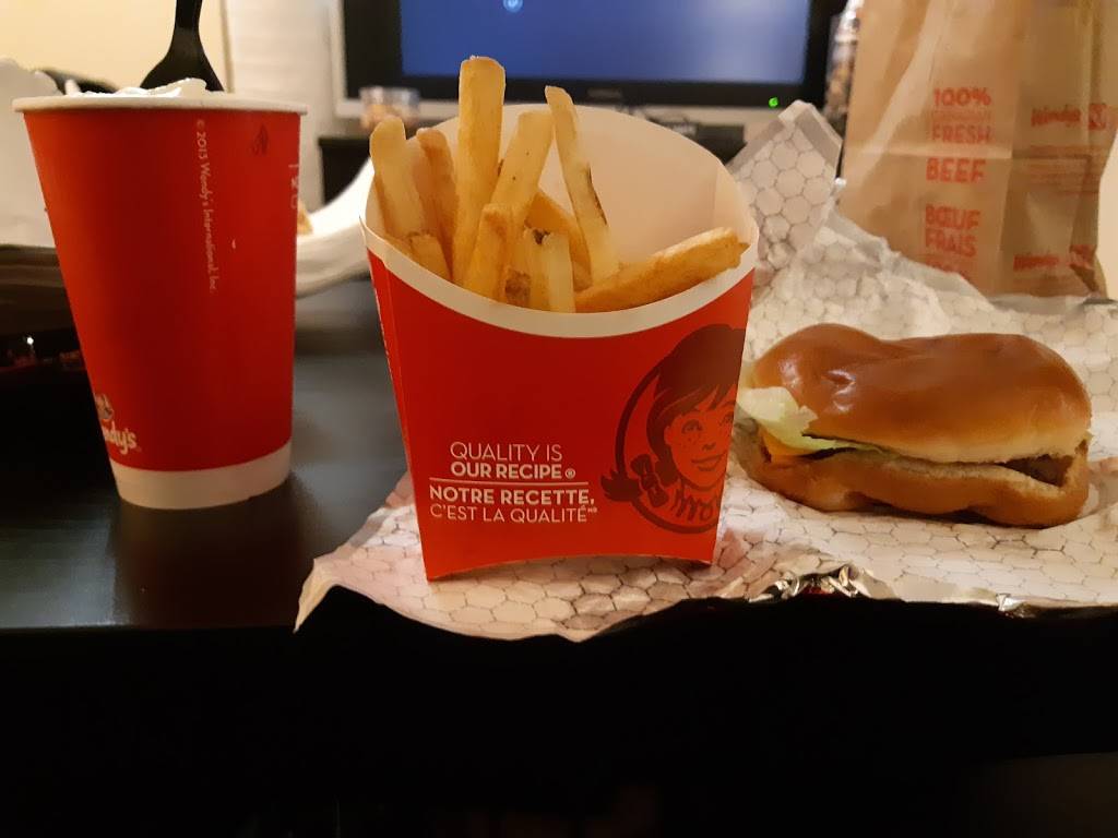 Wendys | restaurant | 2515 Appleby Line, Burlington, ON L7L 2Y5, Canada | 9053358655 OR +1 905-335-8655