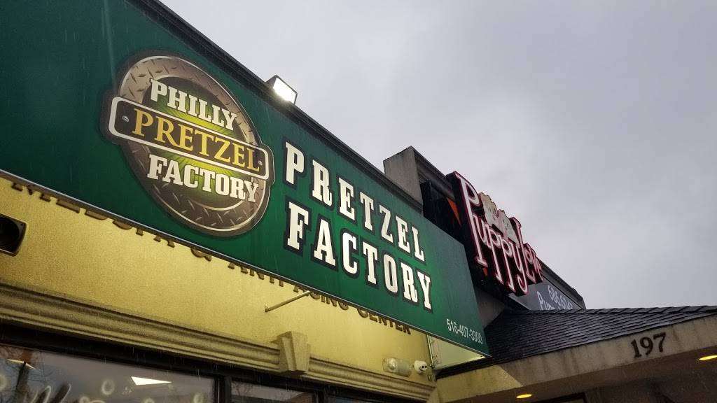 Philly Pretzel Factory | bakery | 197 Franklin Ave, Franklin Square, NY 11010, USA | 5164073300 OR +1 516-407-3300