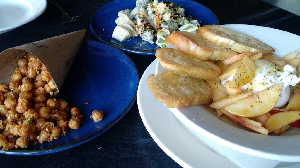 The Rossi Bar & Kitchen | restaurant | 895 N High St, Columbus, OH 43215, USA | 6142992810 OR +1 614-299-2810