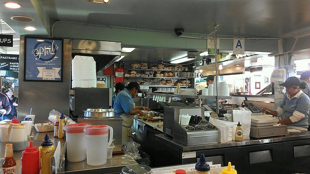 Phils Deli & Grill | meal takeaway | 6333 W 3rd St #540, Los Angeles, CA 90036, USA | 3239363704 OR +1 323-936-3704