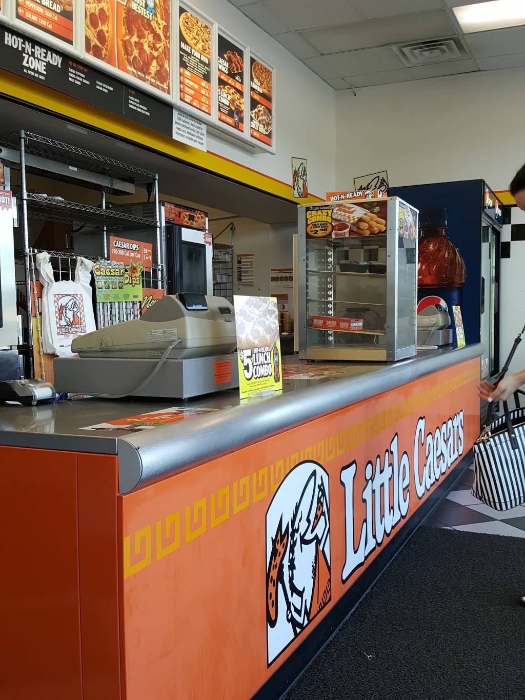 Little Caesars Pizza | meal takeaway | 1165 Gravois Rd, Fenton, MO 63026, USA | 6363437374 OR +1 636-343-7374