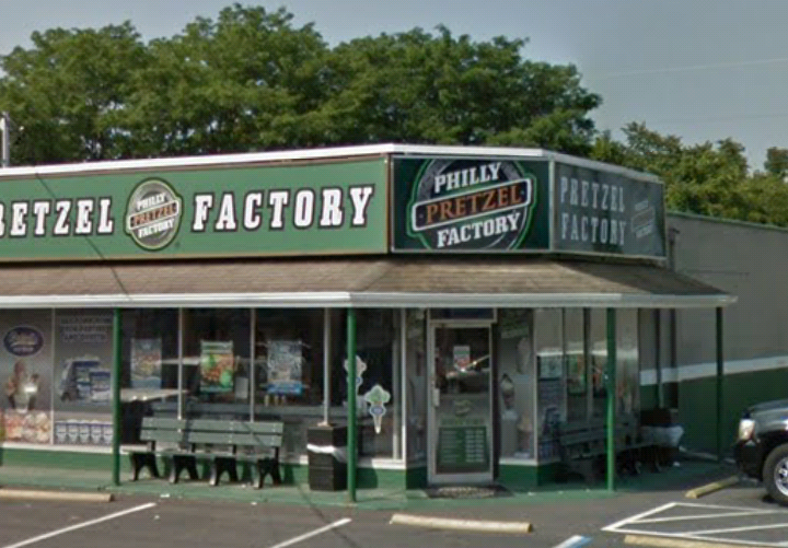 Philly Pretzel Factory | bakery | 301-307 S Black Horse Pike, Mt Ephraim, NJ 08059, USA | 8569311333 OR +1 856-931-1333