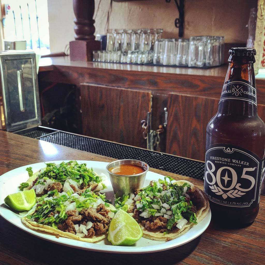 El Campeon | restaurant | 1175 Harvard Blvd, Santa Paula, CA 93060, USA | 8052297257 OR +1 805-229-7257