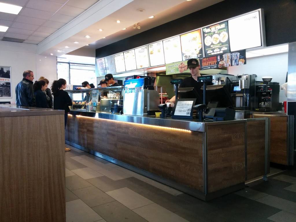 Harveys | restaurant | 200 Chemin de la Gare, Saint-Sauveur, QC J0R 1R6, Canada | 4502279279 OR +1 450-227-9279