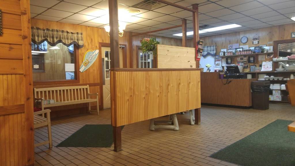 Dustins Bar-B-Que | restaurant | 1375 S Woodland Blvd, DeLand, FL 32720, USA | 3867385607 OR +1 386-738-5607