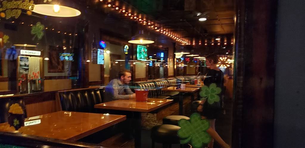 Main Street Bar & Billiards | restaurant | 108 S Main St, Gainesville, FL 32601, USA | 3523785081 OR +1 352-378-5081