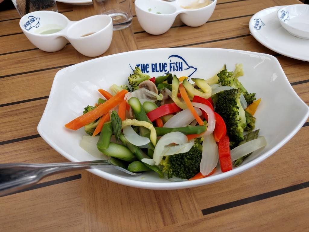 The Blue Fish Greenville | restaurant | 3519 Greenville Ave, Dallas, TX 75206, USA | 2148243474 OR +1 214-824-3474