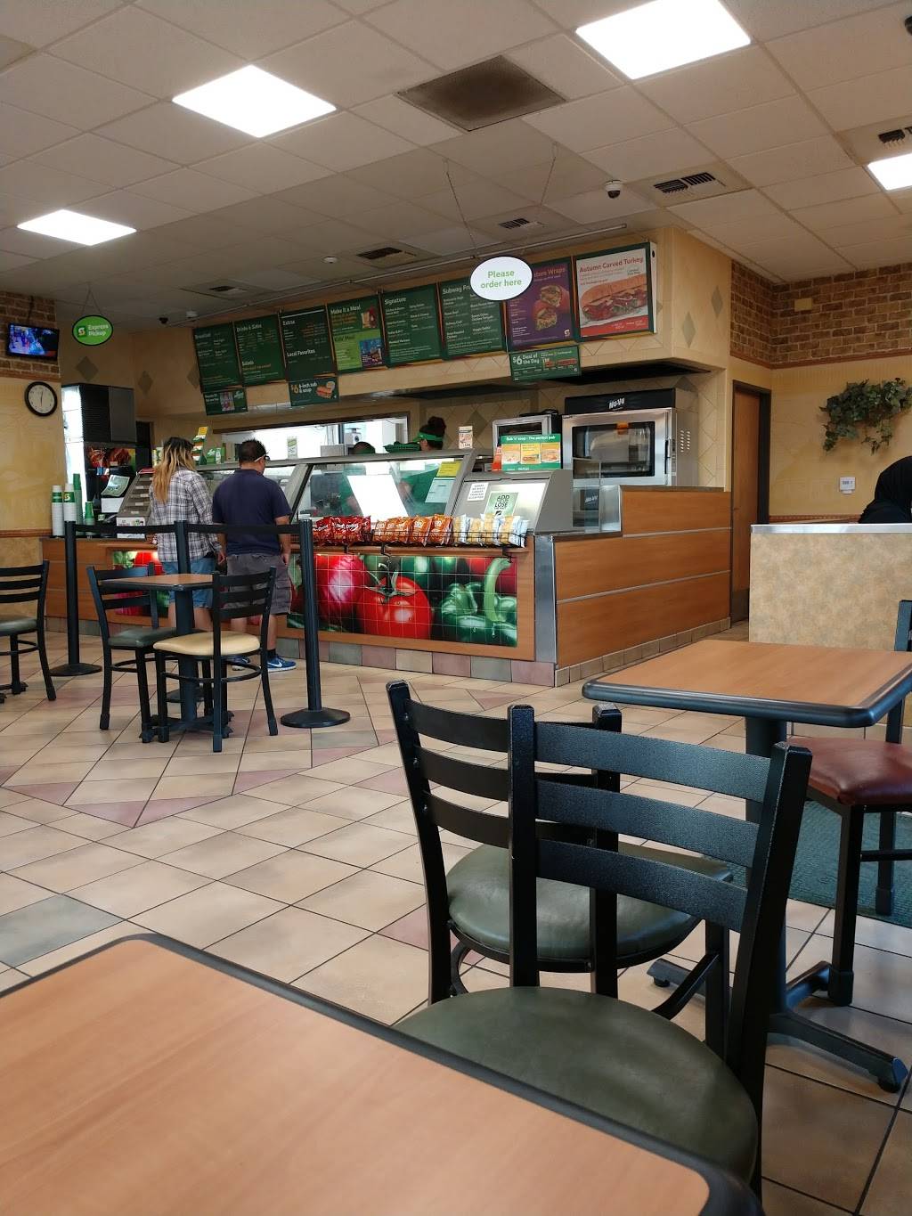 Subway | restaurant | 8346 E Brundage Ln, Bakersfield, CA 93307, USA | 6613663300 OR +1 661-366-3300