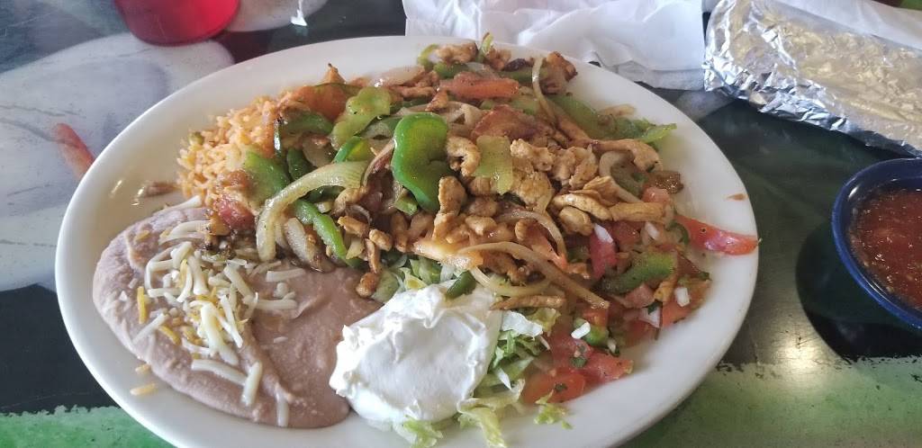 El Gallo Giro | restaurant | 3991 Lamar Ave, Memphis, TN 38118, USA | 9017940609 OR +1 901-794-0609