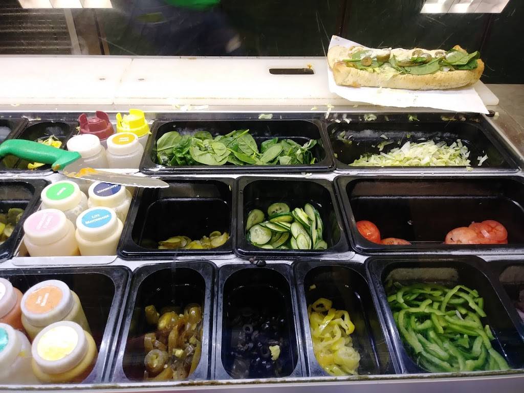 Subway Restaurants | restaurant | 560 US-79, Hutto, TX 78634, USA | 5128462430 OR +1 512-846-2430