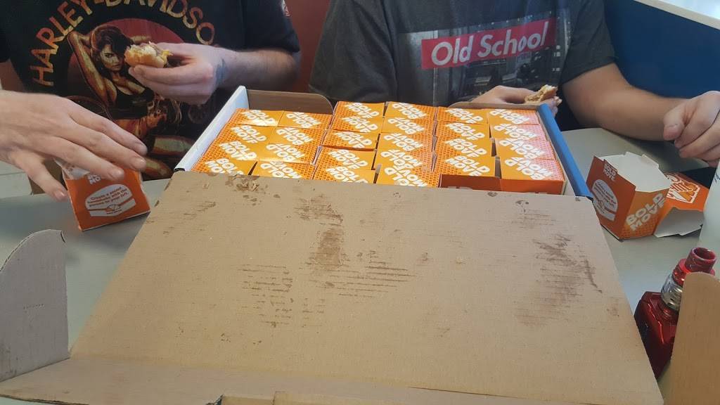 White Castle | restaurant | 10849 Lincoln Trail, Fairview Heights, IL 62208, USA | 6183987608 OR +1 618-398-7608