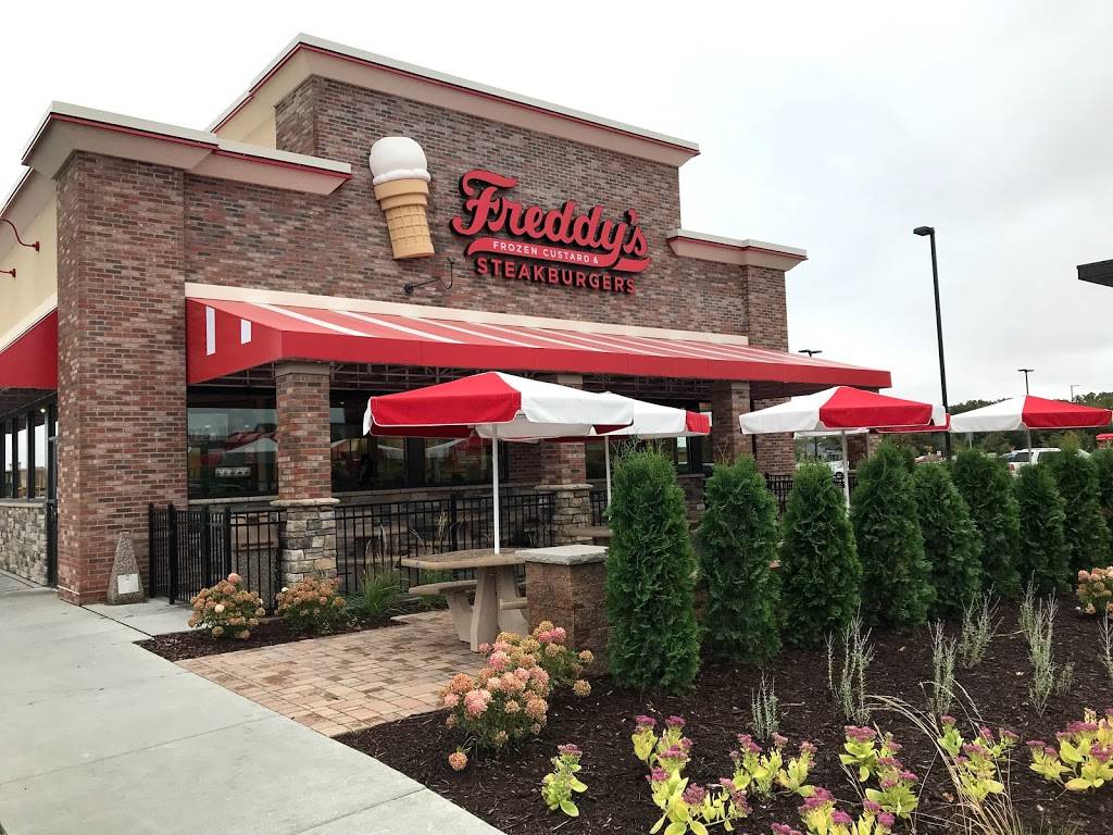 Freddys Frozen Custard & Steakburgers | restaurant | 16076 Pilot Knob Rd, Lakeville, MN 55044, USA | 9524233866 OR +1 952-423-3866