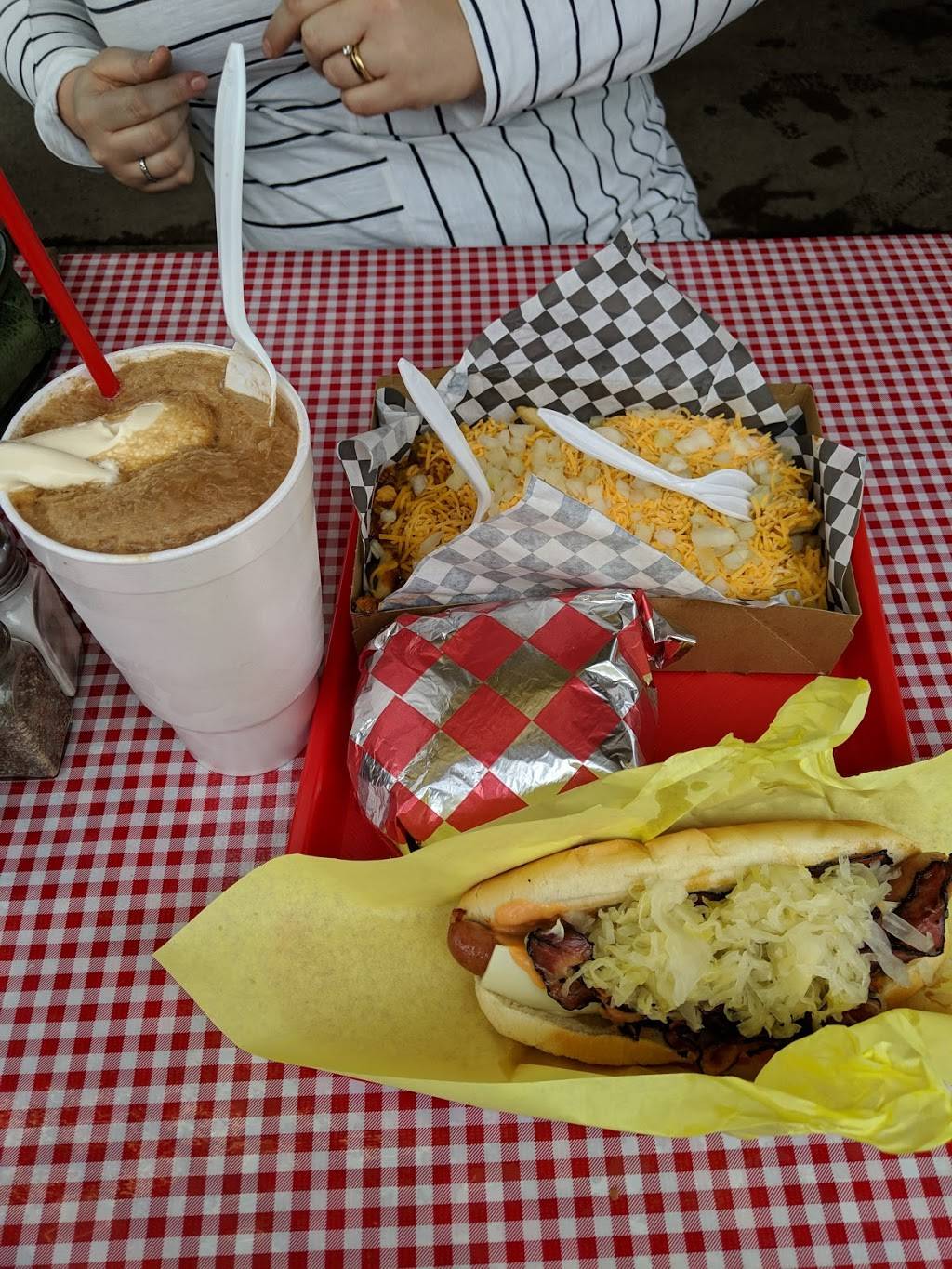 Shoestring | restaurant | 1320 Broadway, Placerville, CA 95667, USA | 5306227125 OR +1 530-622-7125