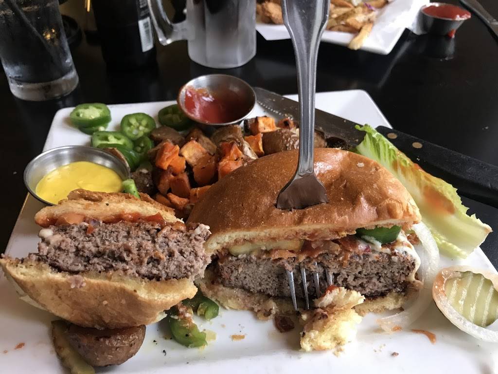 TapRoot | restaurant | 170 N Merchant St, Decatur, IL 62523, USA | 2173306365 OR +1 217-330-6365