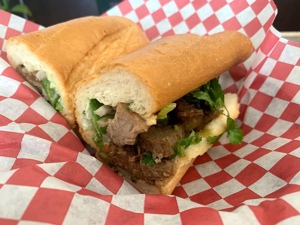 Luckys Pho | restaurant | 3414 Fremont Ave N, Seattle, WA 98103, USA | 2065475125 OR +1 206-547-5125