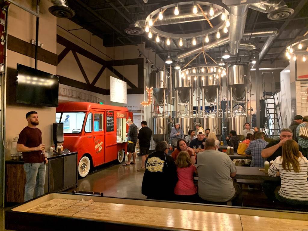 Luchador Brewing Company | restaurant | 15941 Pomona Rincon Rd Suite 100, Chino Hills, CA 91709, USA | 9093158206 OR +1 909-315-8206