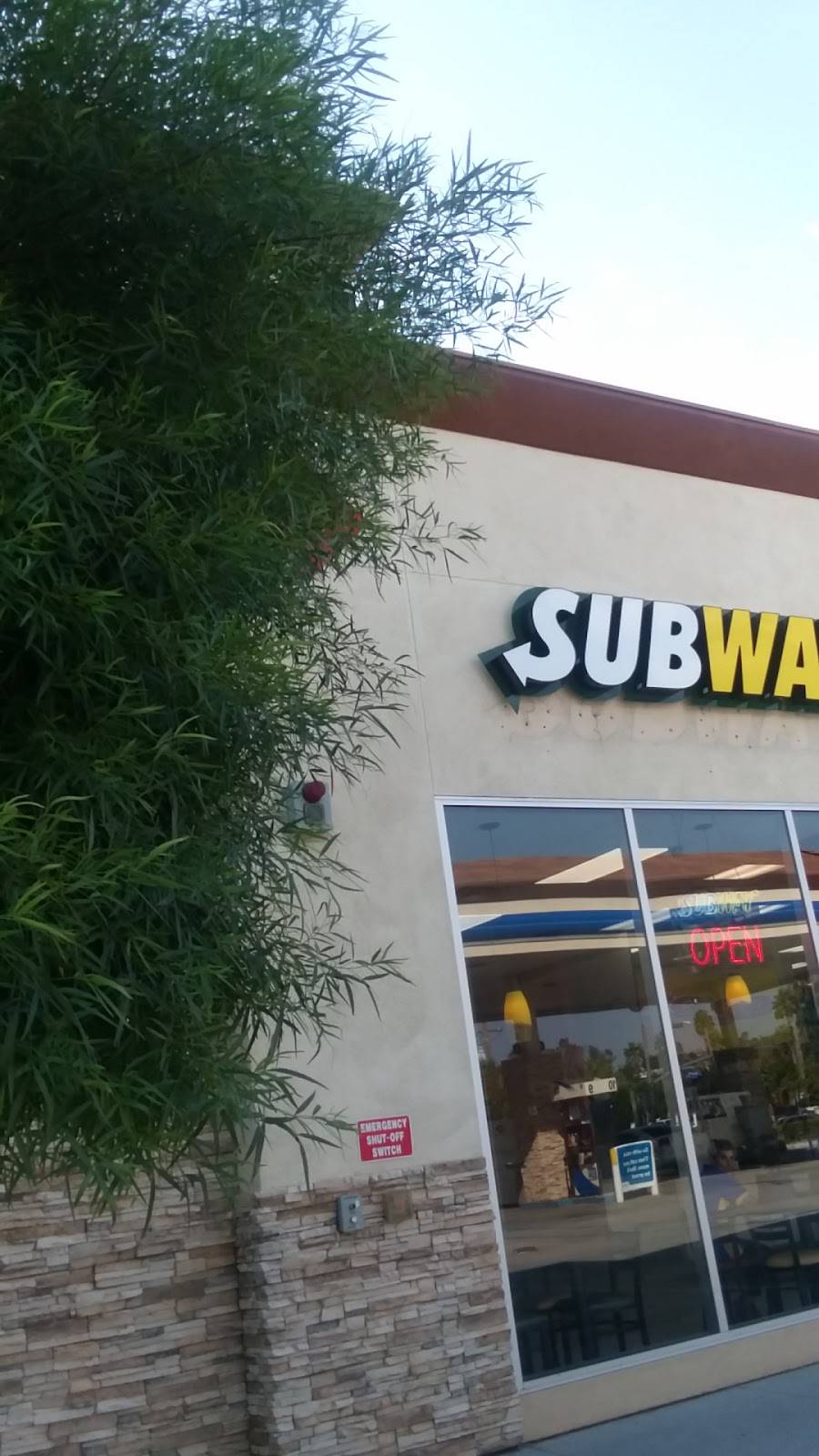 Subway Restaurants | restaurant | 39460 Murrieta Hot Springs Rd, Murrieta, CA 92563, USA | 9518941585 OR +1 951-894-1585