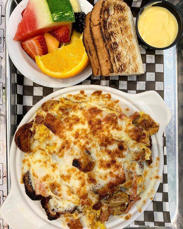 LOeufrier St-Eustache | restaurant | 771 Boulevard Arthur-Sauvé, Saint-Eustache, QC J7R 4K3, Canada | 4504731944 OR +1 450-473-1944