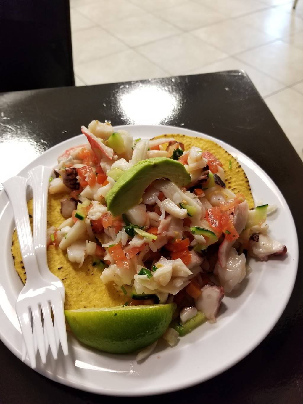 Playas Ceviche & Tortas | restaurant | 4501 E Carson St Suite# 113, Long Beach, CA 90808, USA | 5623773645 OR +1 562-377-3645