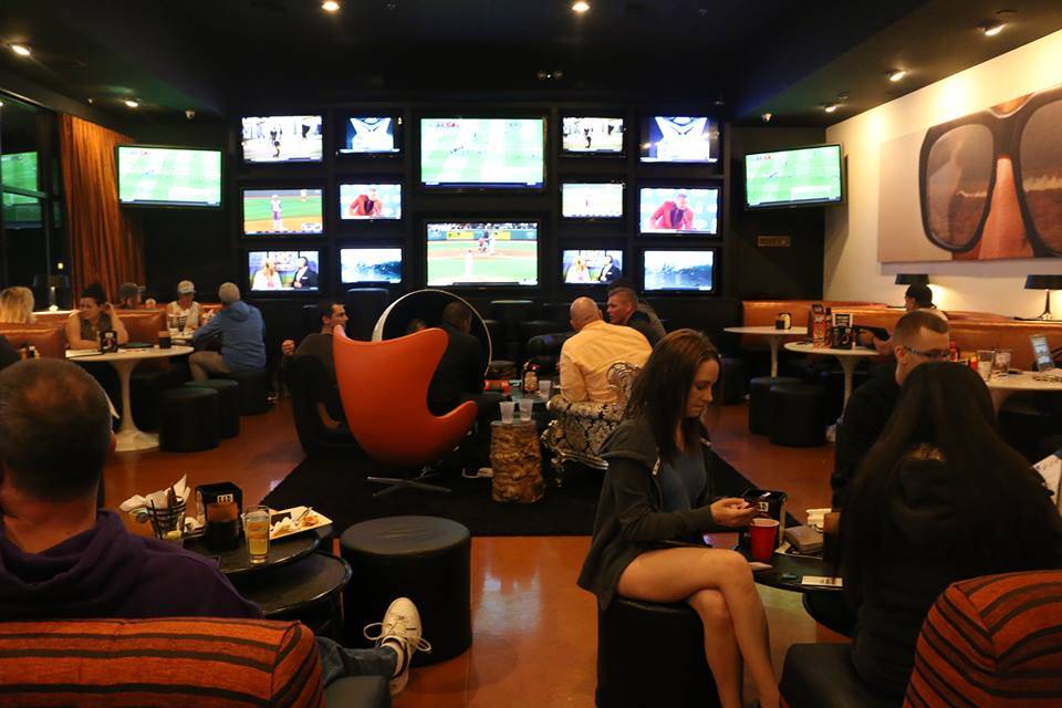 Born And Raised® Las Vegas | restaurant | 7260 S Cimarron Rd, Las Vegas, NV 89113, USA | 7026850258 OR +1 702-685-0258