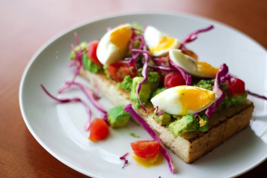 Kingfisher Restaurant & Deli | restaurant | 1001 Lake Dr SE, Grand Rapids, MI 49506, USA | 6167346833 OR +1 616-734-6833