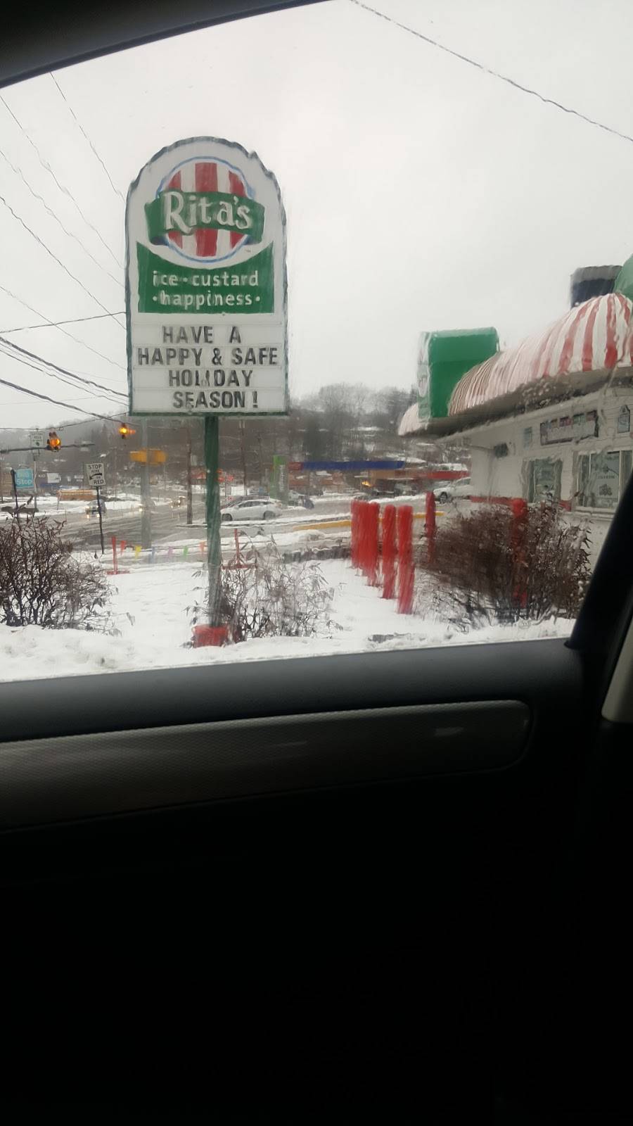 Ritas Italian Ice & Frozen Custard | restaurant | 1985 Lincoln Way Rainbow Village Shopping Center, White Oak, PA 15131, USA | 4126737482 OR +1 412-673-7482