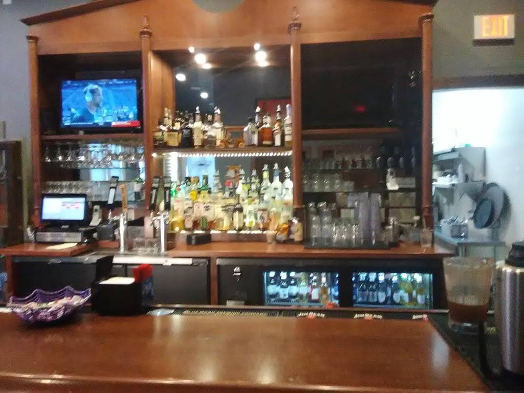 The Vault Fine Food & Drinks | restaurant | 121 East Ave, Ogden, IL 61859, USA | 2175824000 OR +1 217-582-4000