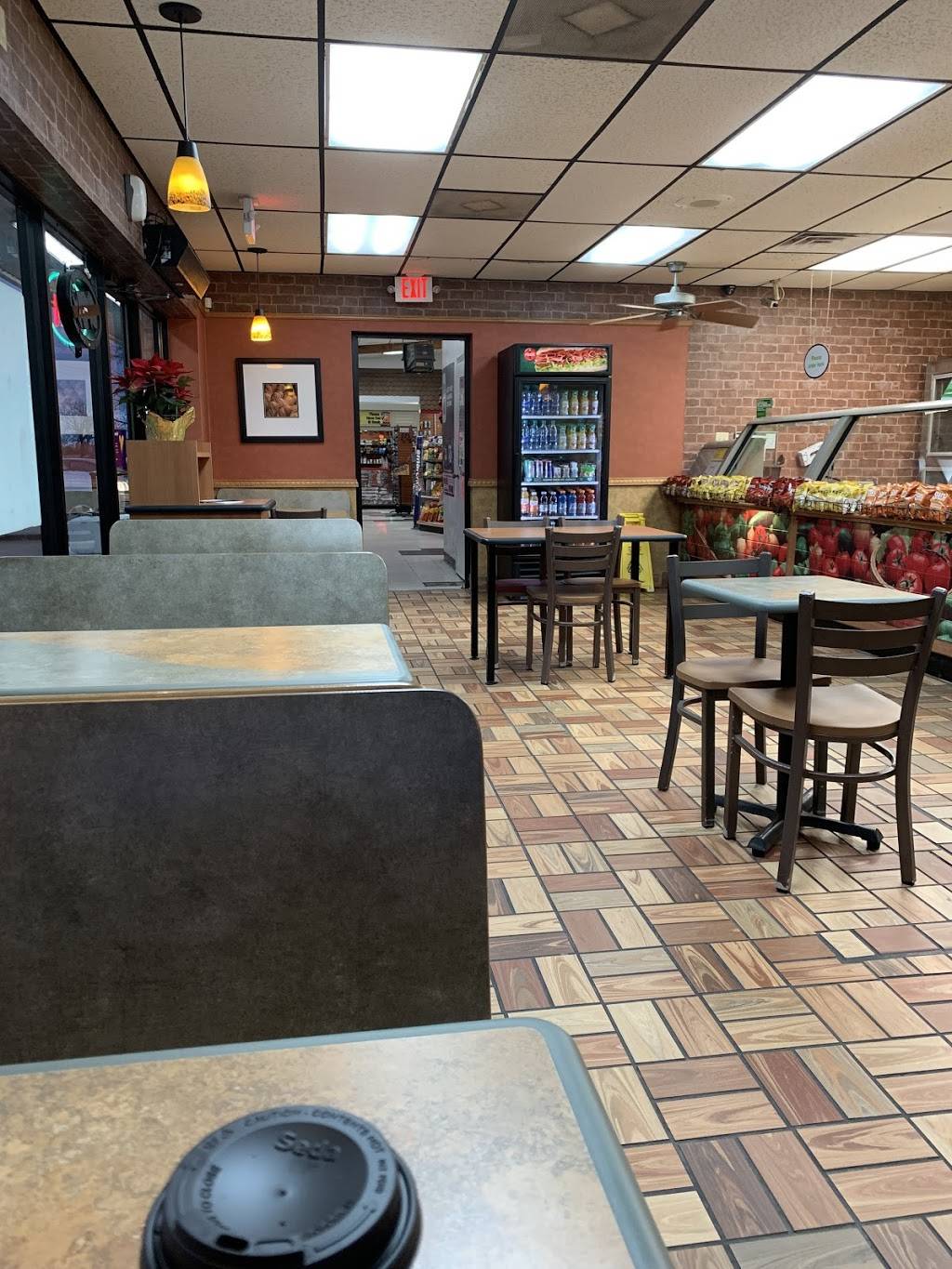 Subway | restaurant | 2560 TX-71, Columbus, TX 78934, USA | 9797328666 OR +1 979-732-8666