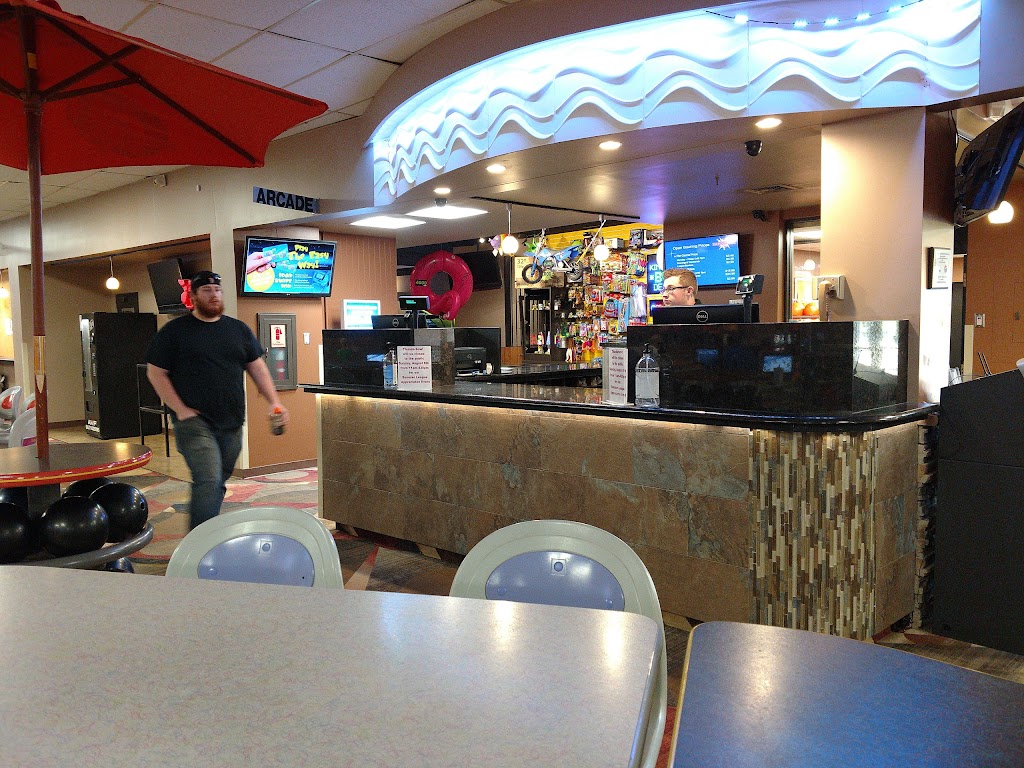 Thunderbowl | restaurant | 1900 Madison Ave, Council Bluffs, IA 51503, USA | 7123282374 OR +1 712-328-2374