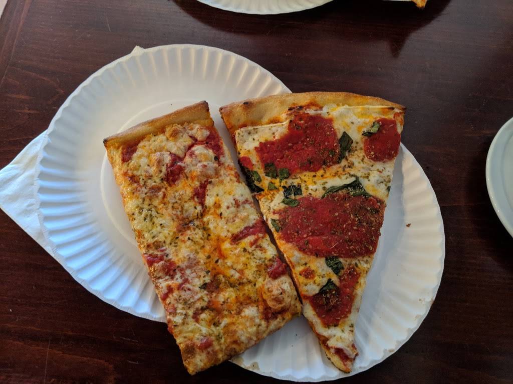 Alessandros Trattoria E Pizzeria | restaurant | 157 Terrace St, Haworth, NJ 07641, USA | 2013858544 OR +1 201-385-8544