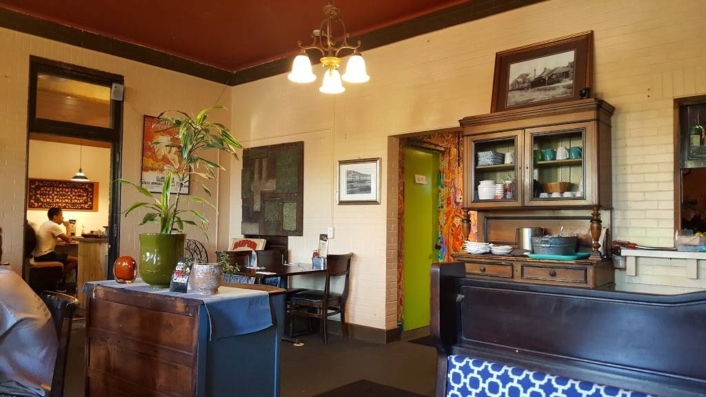 The Little Grille | restaurant | 62 Cottage St, Littleton, NH 03561, USA | 6034440395 OR +1 603-444-0395