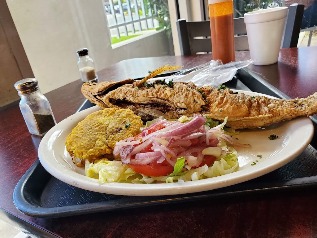 La Granja | restaurant | 1901 NE 163rd St, North Miami Beach, FL 33162, USA | 3059490407 OR +1 305-949-0407