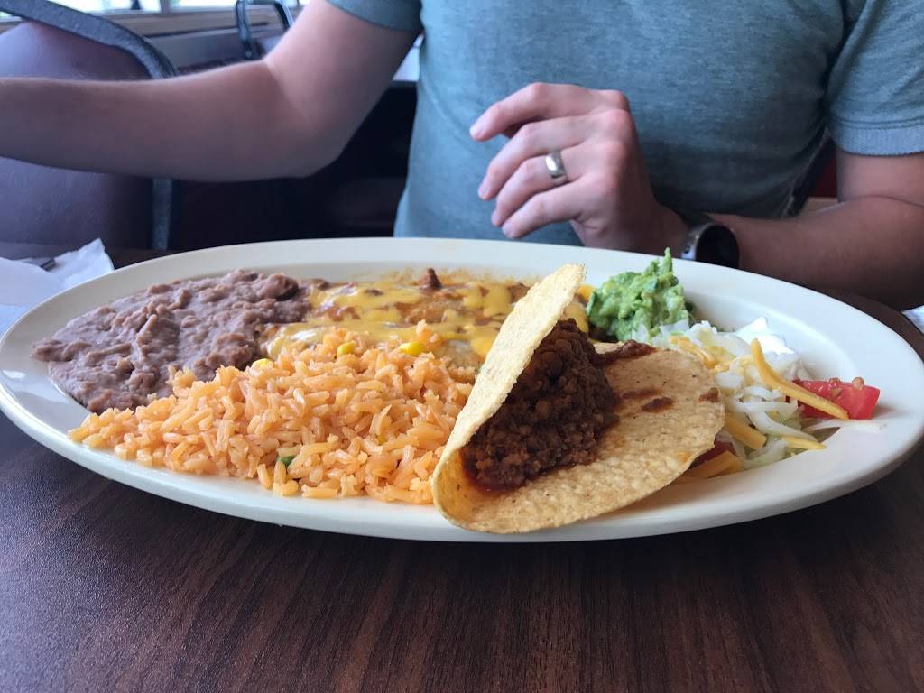 Lindo Mexico | restaurant | 902 11th St, Huntsville, TX 77340, USA | 9362938040 OR +1 936-293-8040