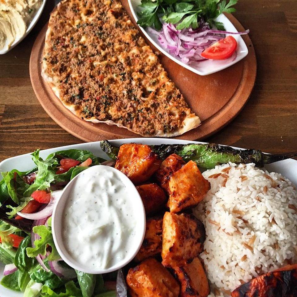 Marmaris Cafe | restaurant | 820 River Rd, Edgewater, NJ 07020, USA | 2019439090 OR +1 201-943-9090