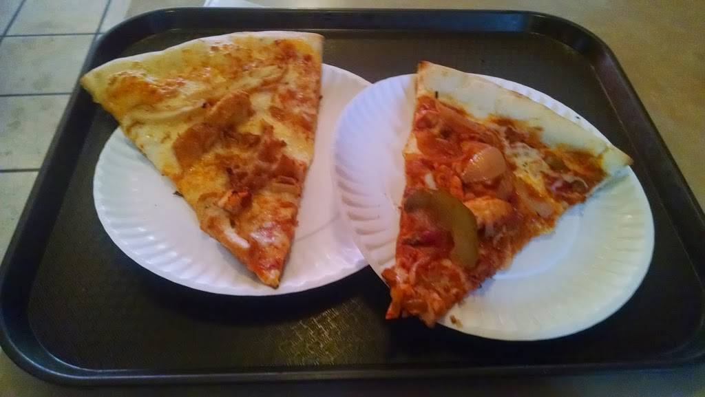 Savonas Plaza Pizza | restaurant | 340 Plaza Rd, Kingston, NY 12401, USA | 8453314451 OR +1 845-331-4451