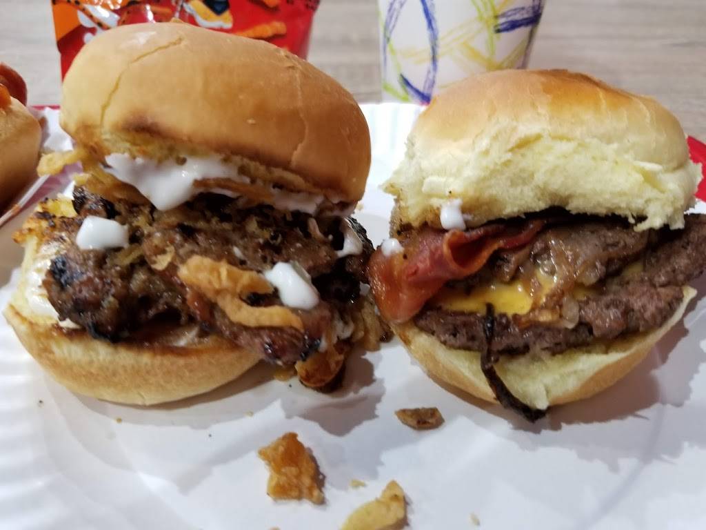Frank Burger | restaurant | 314 Queen Anne Rd, Teaneck, NJ 07666, USA | 2018178888 OR +1 201-817-8888