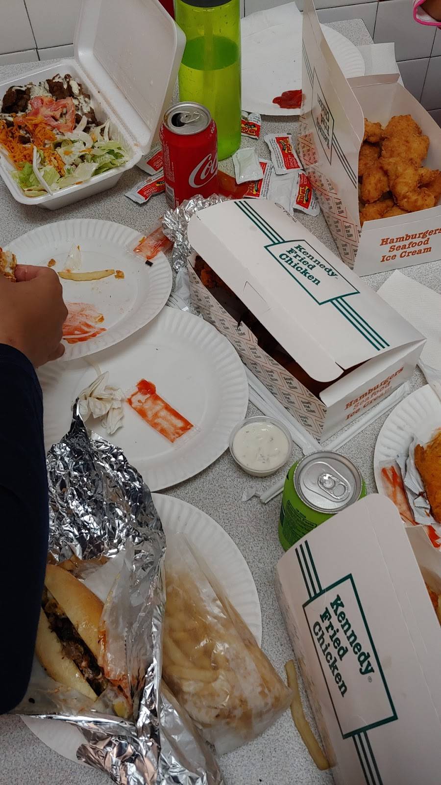 Kennedy Fried Chicken | restaurant | 372 North Ave, New Rochelle, NY 10801, USA | 9146546535 OR +1 914-654-6535