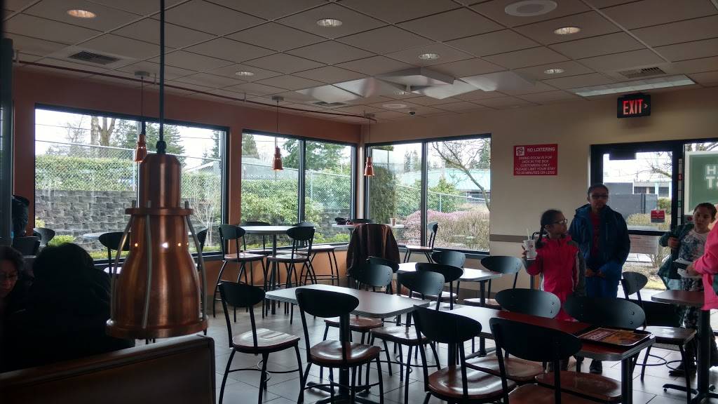 Jack in the Box | restaurant | 8520 Evergreen Way, Everett, WA 98208, USA | 4252679651 OR +1 425-267-9651