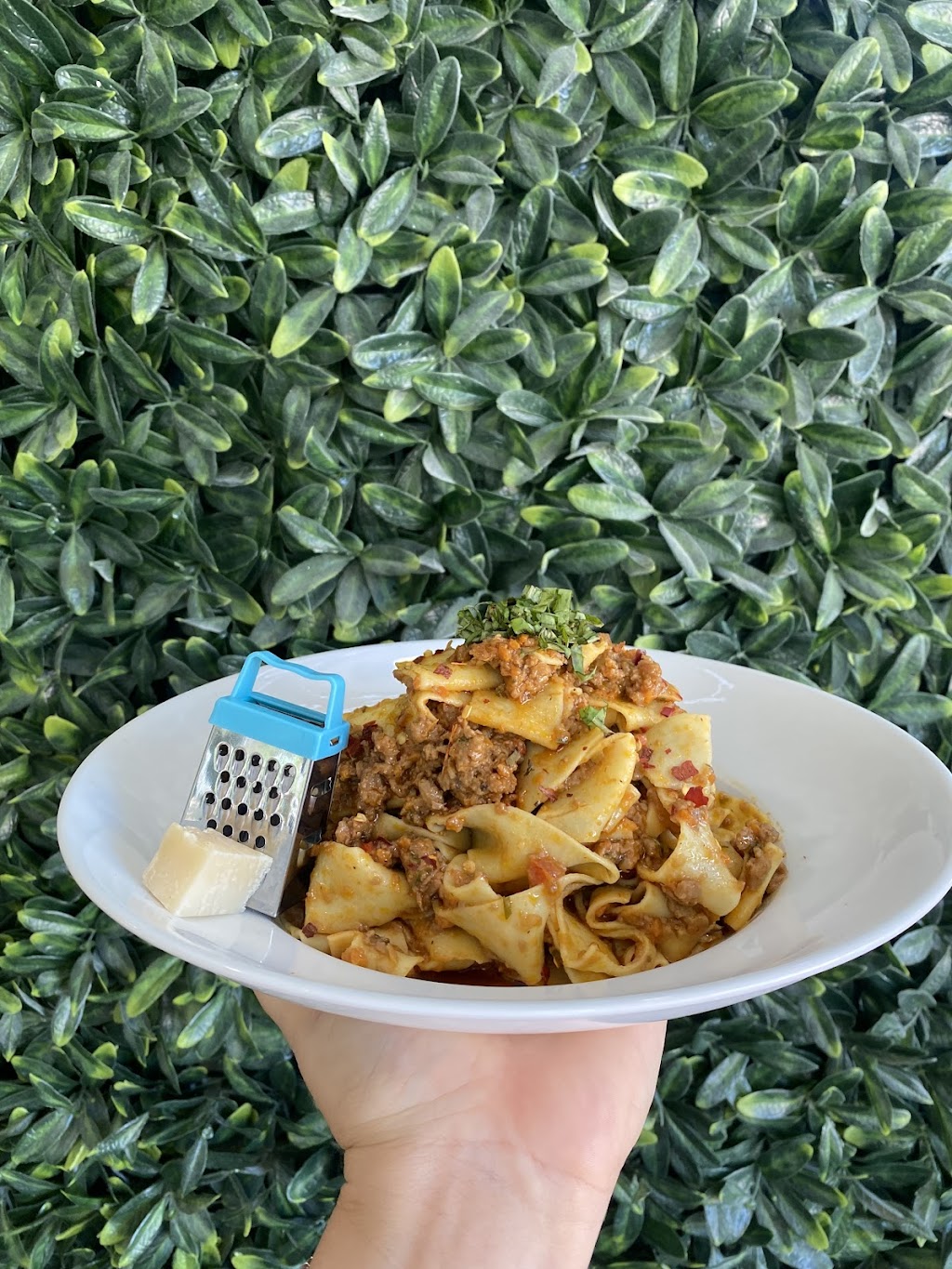 Becks Cafe and Bakery | restaurant | 16101 Ventura Blvd, Encino, CA 91436, USA | 8186164088 OR +1 818-616-4088