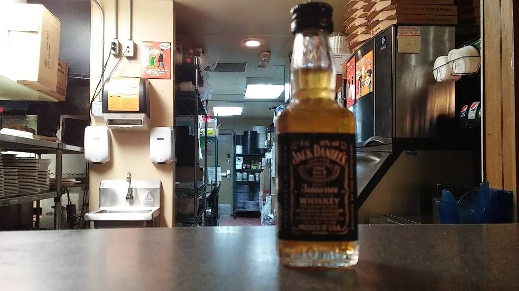 Pizza Hut | meal takeaway | 666 WI-54 Trunk E, Black River Falls, WI 54615, USA | 7152844000 OR +1 715-284-4000