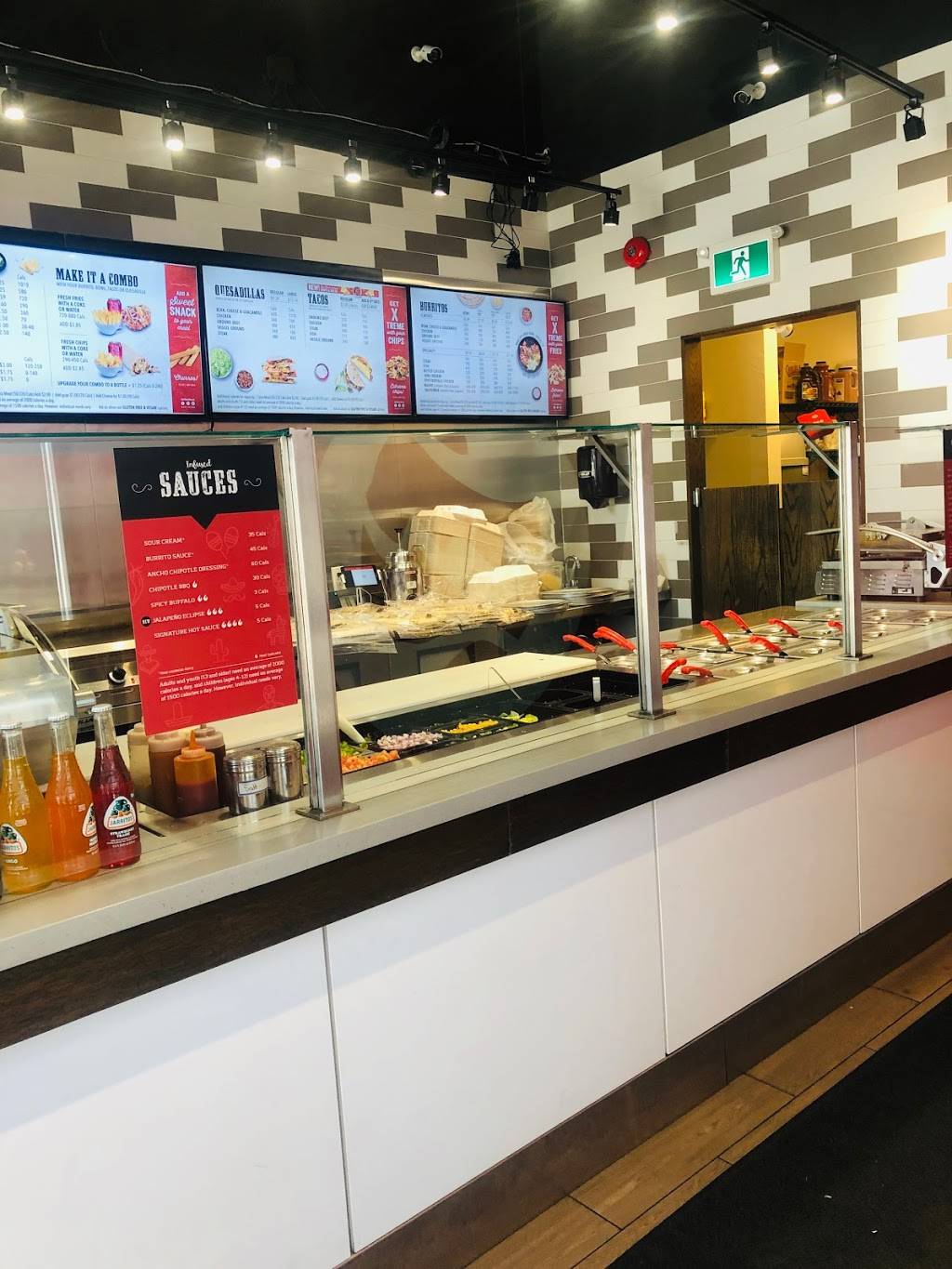 barBURRITO | restaurant | 660 Eglinton Ave W, Mississauga, ON L5R 3V2, Canada | 9055020408 OR +1 905-502-0408