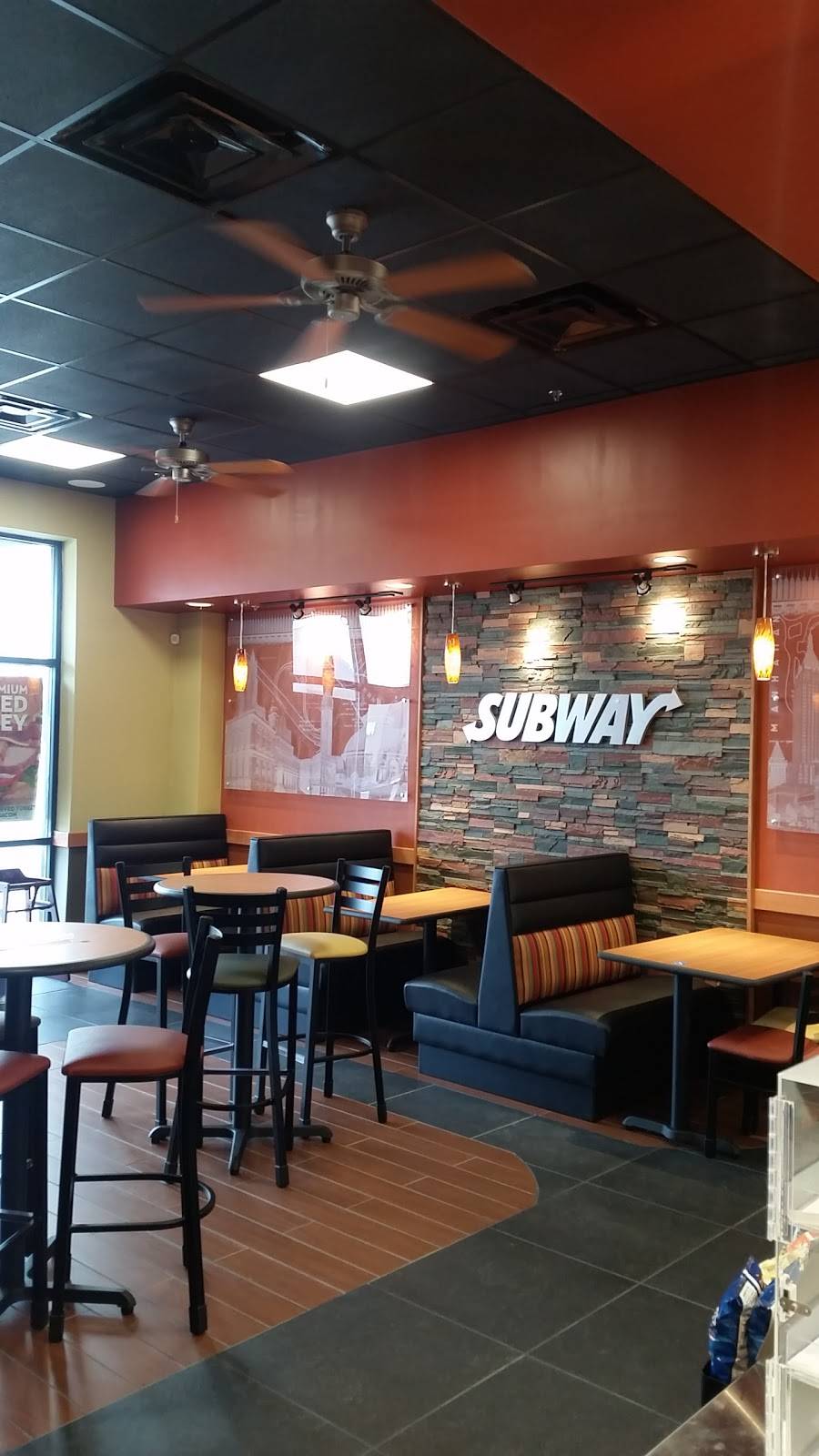 Subway Restaurants | restaurant | 8010 E 106th St, Tulsa, OK 74133, USA | 9183647821 OR +1 918-364-7821