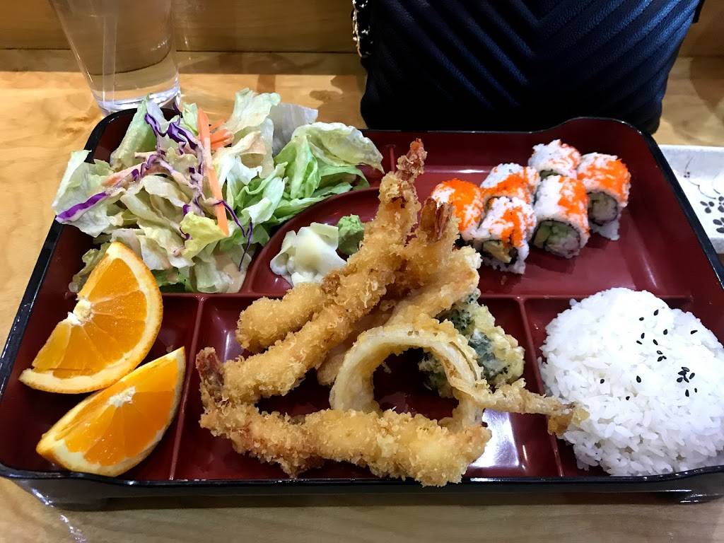 Sakatomo Sushi | restaurant | 5072 Ferrell Pkwy #102, Virginia Beach, VA 23464, USA | 7572331877 OR +1 757-233-1877