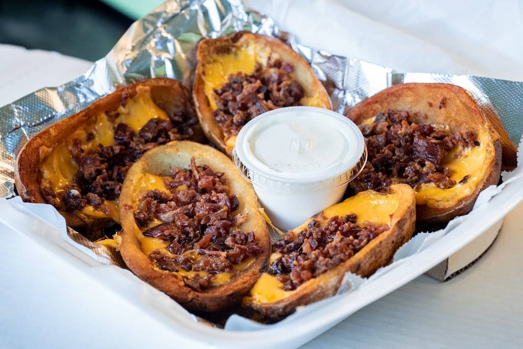 Mugs Pizza & Ribs | meal takeaway | 1695 Weiland Rd, Buffalo Grove, IL 60089, USA | 8477778182 OR +1 847-777-8182