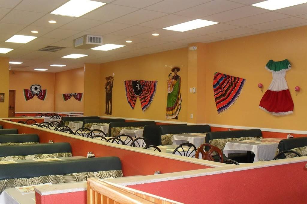 Casa Linda | restaurant | 701 N Congress Ave, Boynton Beach, FL 33426, USA | 5617348644 OR +1 561-734-8644