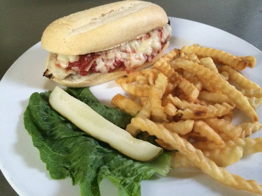 Suzys Bar & Grill | restaurant | 4353 Tuma Rd, Yorkville, IL 60560, USA | 6305536500 OR +1 630-553-6500