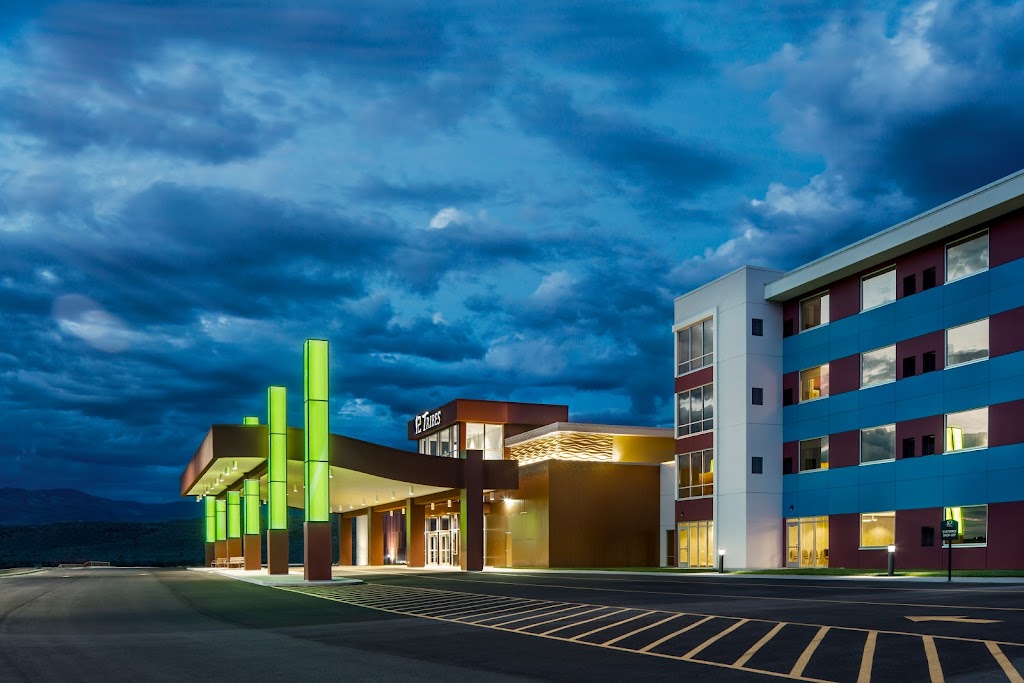 12 Tribes Omak Casino Hotel | night club | 28968 US-97, Omak, WA 98841, USA | 8005594643 OR +1 800-559-4643