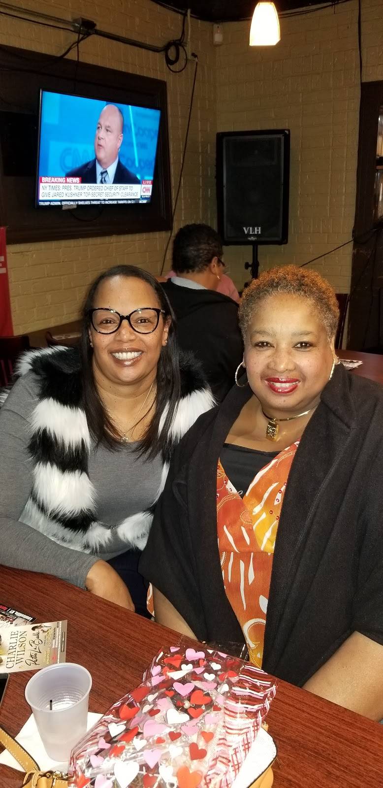 Double Deuce Sports Bar & Grill | restaurant | 2529 W Broadway, Louisville, KY 40211, USA | 5023985308 OR +1 502-398-5308