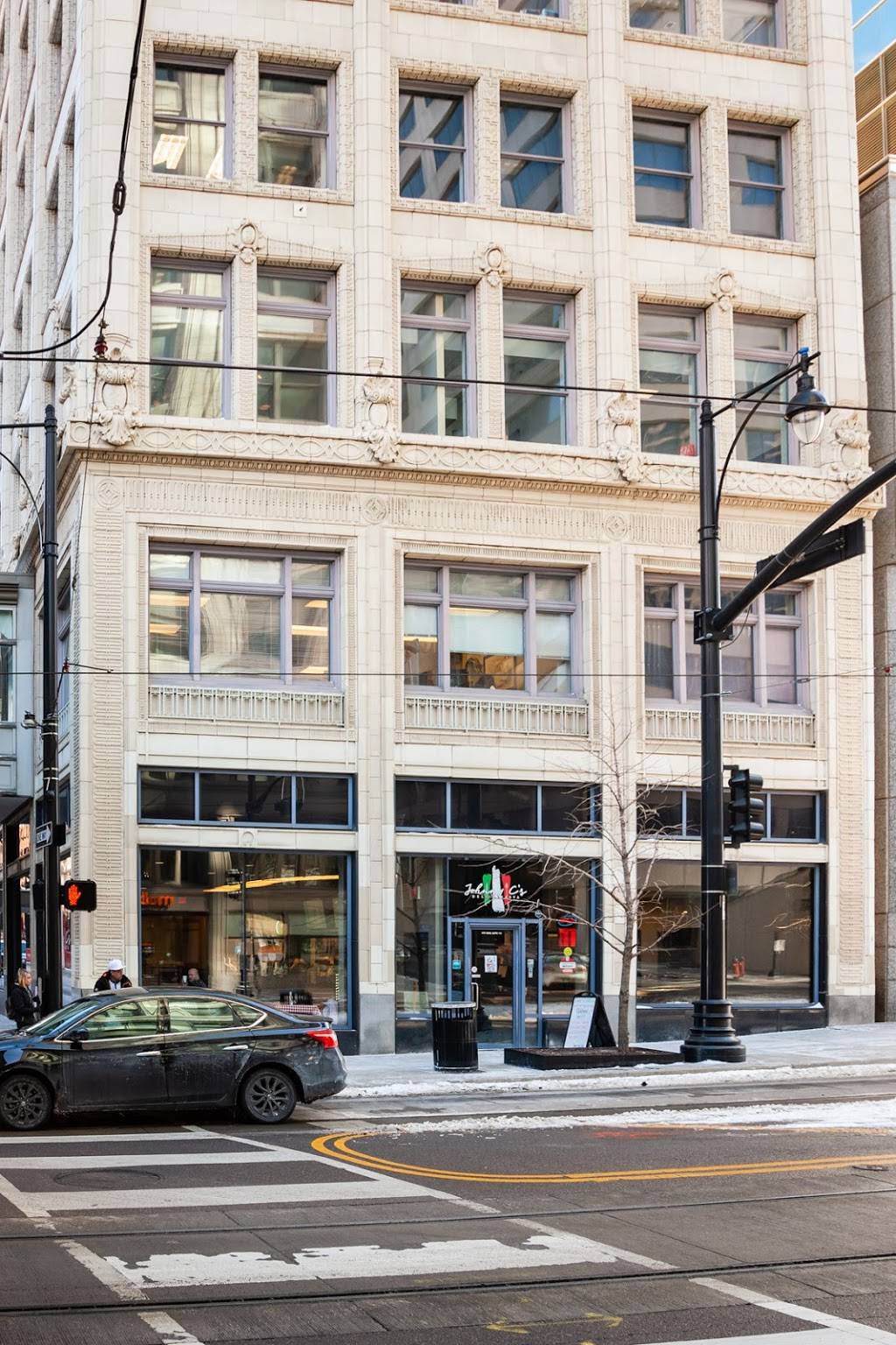 Johnny Cs Deli & Pasta | Kansas City Sandwich Shop | Fast Casua | restaurant | 1111 Main St #115, Kansas City, MO 64105, USA | 8168328831 OR +1 816-832-8831